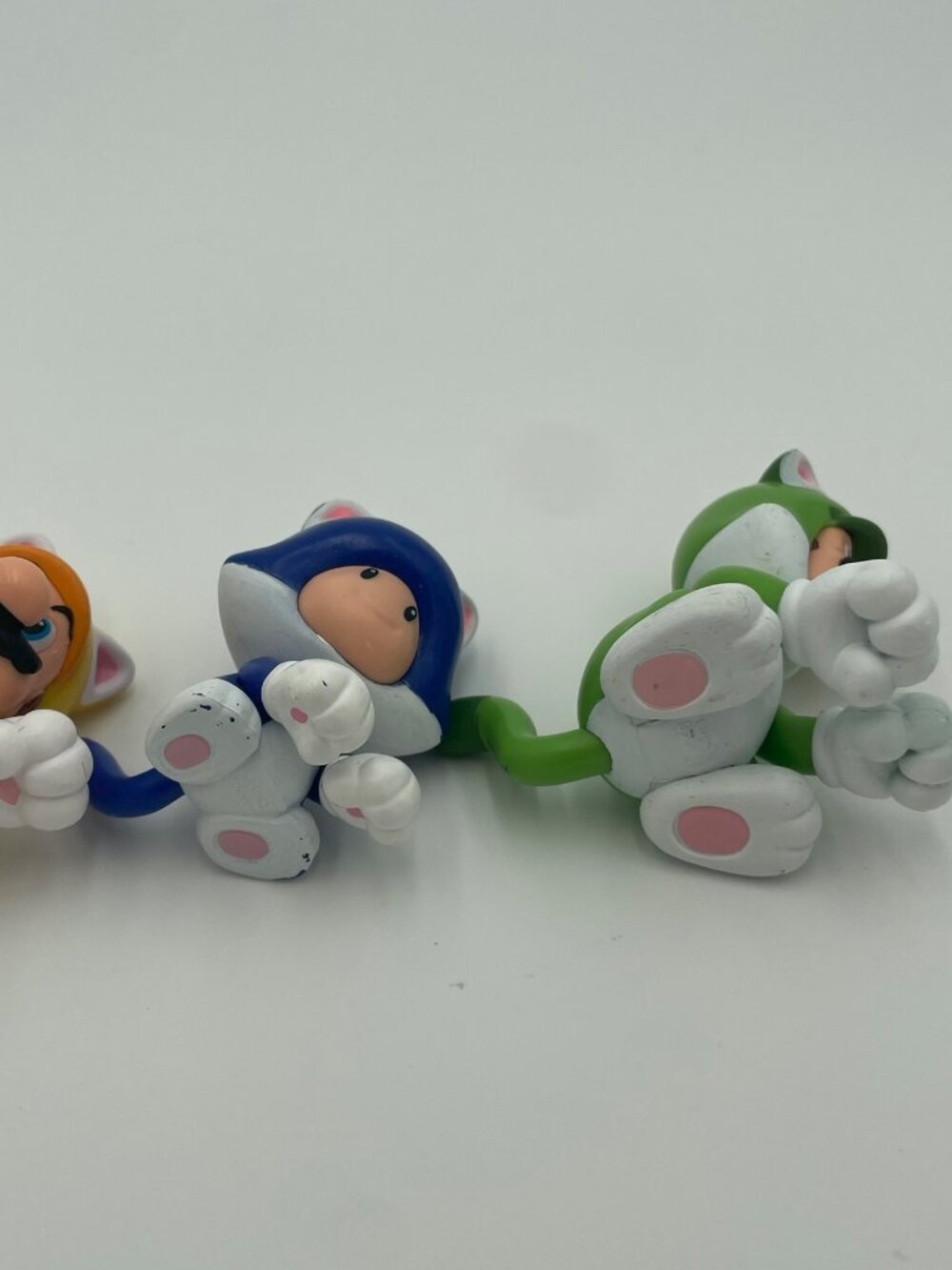✨ Super Mario 3D World – Cat Mario & Cat Luigi Mini Figures (Set of 3) - Picture 4 of 5